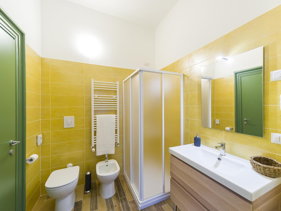 La Nostra Casa In Centro Hotel Леко Екстериор снимка