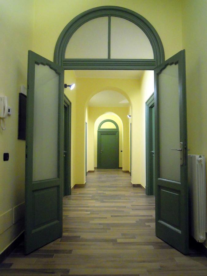 La Nostra Casa In Centro Hotel Леко Екстериор снимка